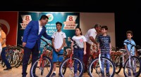 140 okul birincisine bisiklet