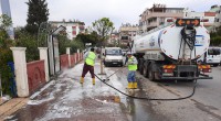 Kepez’de cadde ve sokaklar dezenfekte ediliyor