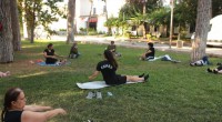 Kepez’in kadınları güne sporla başlıyor