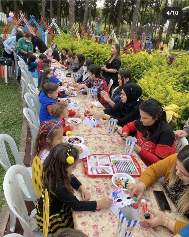 Oyuncak ve Sanat Atölyesi’nde anne ve çocuk buluşması