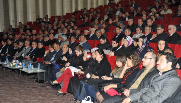 Kepez’de “Yeni Türkiye ve Hukuk Devleti” konferansı 
