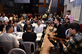 Tütüncü, Yenikapı sakinleriyle iftar sofrasında buluştu