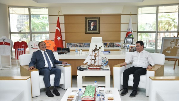 Eski Bakan Eroğlu’ndan Başkan Tütüncü’ye ziyaret 
