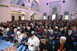 Kepez’de depremde hayatını kaybedenler için Kur’an-ı Kerim tilaveti okundu