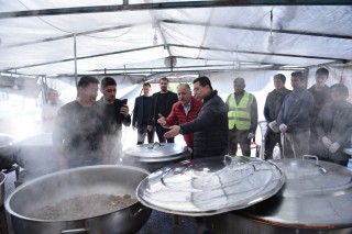 Kepez’in 8 Sahra Mutfağından günde 30 bin kişiye sıcak yemek