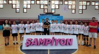 Kepez’in hentbolcuları kupalara doymuyor