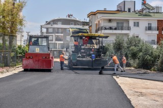 Kepez asfaltı bozulan yolları yeniledi