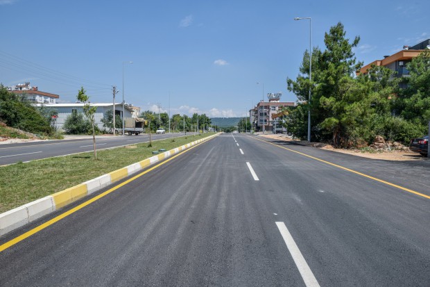 Varsak’a modern şehir caddesi