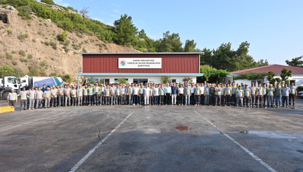 Kepez’in Vekili 1 Mayıs’ta işçinin yanında 