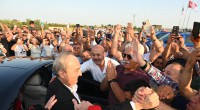 Kepez’de bayram; Mesut Kocagöz’e tahliye