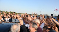 Kepez’de bayram; Mesut Kocagöz’e tahliye