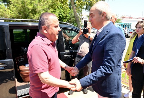 Böcek ve Kocagöz’den ‘ hizmet’ mesajı