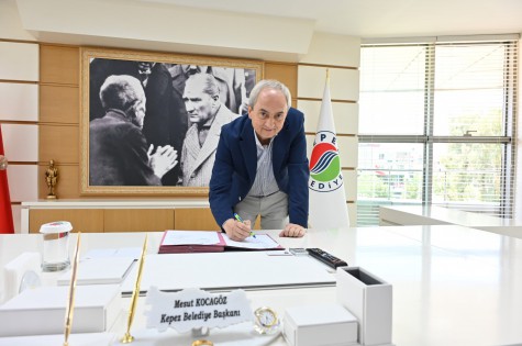 Başkan Kocagöz personelinin yüzünü güldürdü