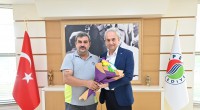 Başkan Kocagöz’den, duyarlı personele ödül