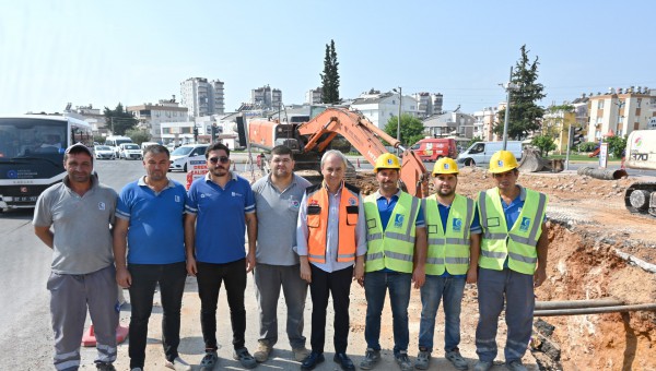 Kepez, Büyükşehir ile yağmur suyu sorununu çözüyor 