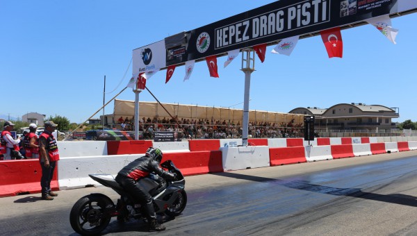 Kepez’de Motodrag rüzgarı esti 