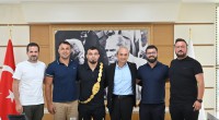 Kırkpınar Başpehlivanı Zeybek’ten, Başkan Kocagöz’e ziyaret