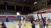 Minik basketçilerden hazırlık maçı