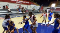 Minik basketçilerden hazırlık maçı