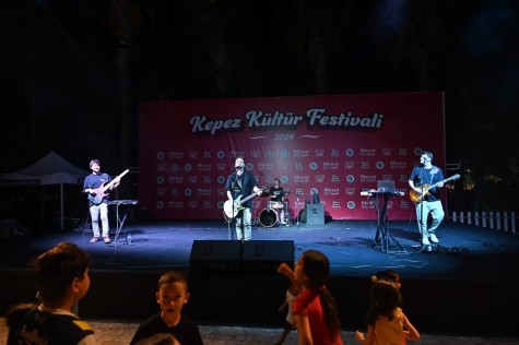 Kültür sanat şehri Kepez’de, NAKLEN Gurubu’ndan müzik dolu bir gece