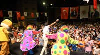 Kocagöz’den Kepez’in çocuklarına palyaço sürprizi