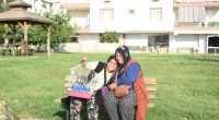 Başkan Kocagöz, sokağa atılan anne ve kıza sahip çıktı