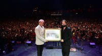 Kepez’in ilk Cumhuriyet Bayramı konserinde Koray Avcı Rüzgarı