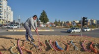 Hastane yolu kavşağına rengarenk ekolojik peyzaj