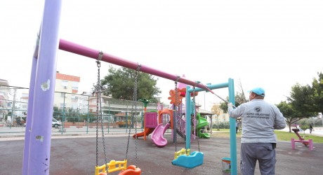 Kepez çalışıyor, parklar güzelleşiyor