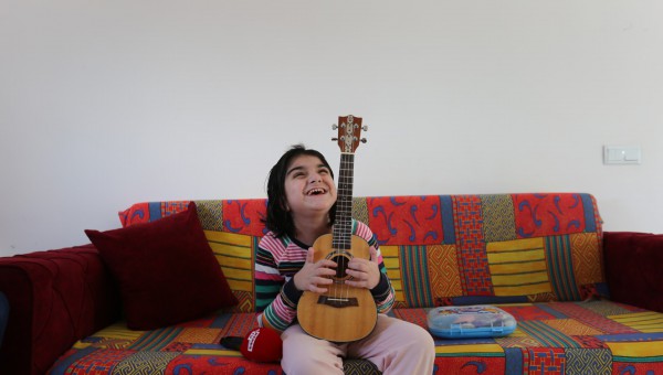 Küçük Nisa’dan Başkan Kocagöz’e türkülü teşekkür 