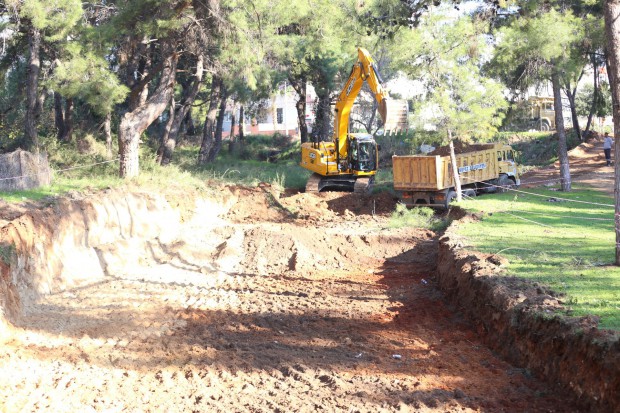 Kepez’den Tek Sarnıç Kent Parkı’nda dere ıslah çalışması