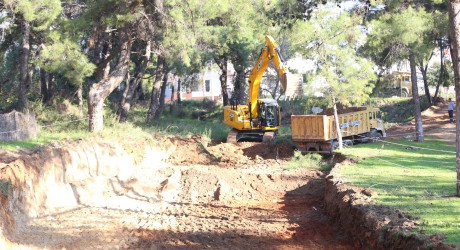 Kepez’den Tek Sarnıç Kent Parkı’nda dere ıslah çalışması  