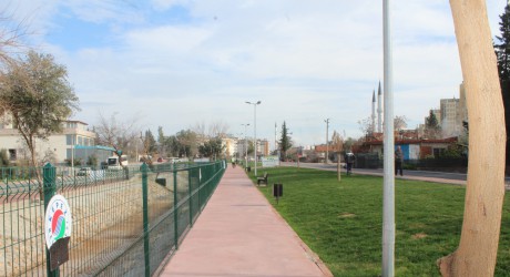Kepez’den Ay Deresi’ne yemyeşil nefes alanı