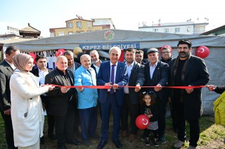 Kocagöz, Kepez’in en güzel açılışını yaptı