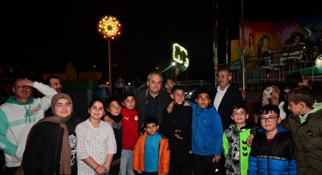 Kepez’de Ramazan heyecanı Kent Meydanı’nda yaşanıyor