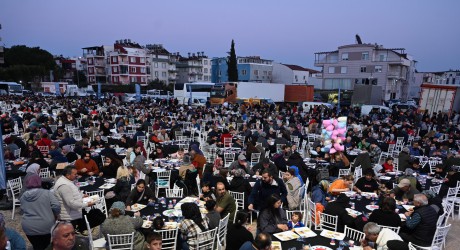 Kepez’de lokmalar paylaşıldı