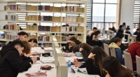 Akdeniz’in en büyük kütüphanesine öğrencilerden büyük ilgi