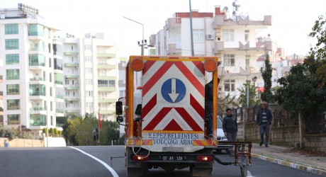 Kepez’in yol çizgileri yenileniyor