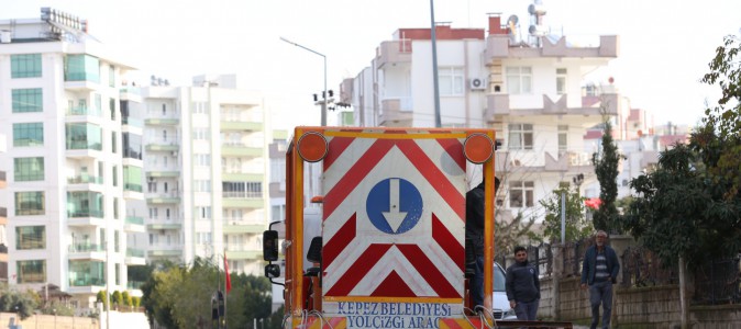 Kepez’in yol çizgileri yenileniyor