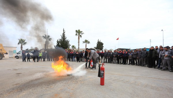 Kepez’den çalışanlarına yangın eğitimi 