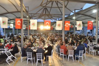 Kepez’in Ramazan sofraları Kızıllı da kuruldu