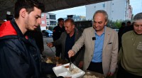 Kocagöz’den komşularına iftarda yemek servisi