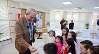 Kocagöz, çocuklarla bayramlaştı