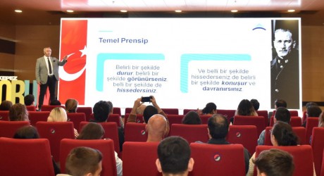 Kepez’in istihdam buluşmasında Murat Kaplan’dan mülakat ipuçları