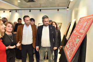 “Geçmiş Zaman Olur ki” sergisi sanatseverlere kapılarını araladı 