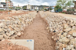 Kepez çalışıyor, sel baskınları tarih oluyor