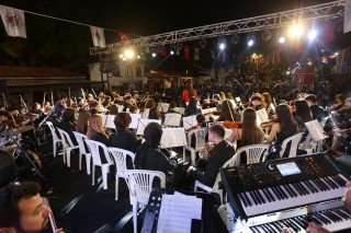 Kepez’den 23 Nisan’a özel senfonik Rock konseri
