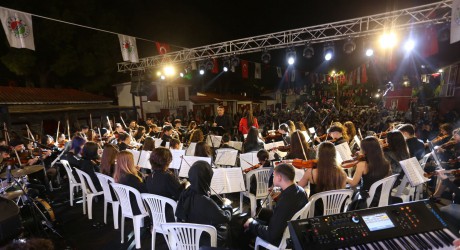 Kepez’den 23 Nisan’a özel senfonik Rock konseri