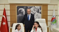 Kepez’de başkanlık koltuğu 23 Nisan’da çocukların