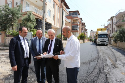 Kepez’den Barış Mahallesi’ne sıcak asfalt